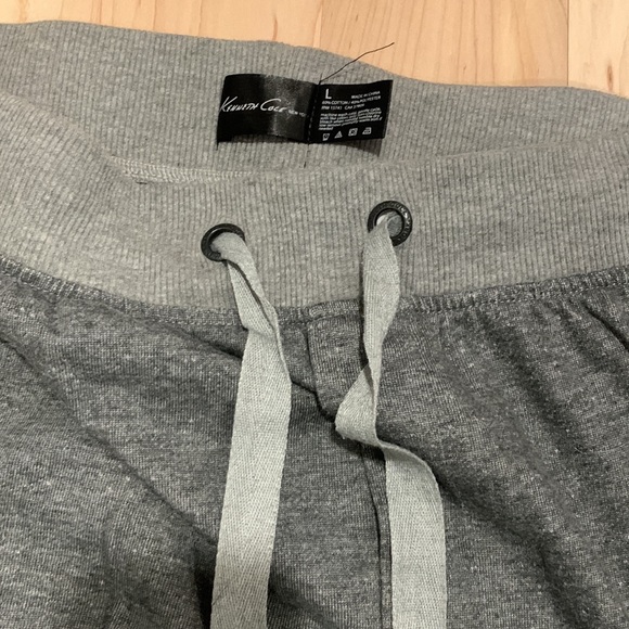 Kenneth Cole Ny Sweatpants. - Picture 3 of 3